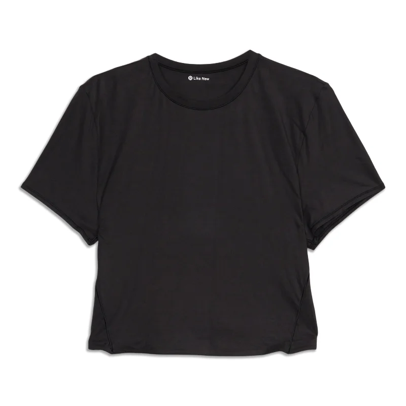 Wundermost Ultra-Soft Crewneck Cropped T-Shirt - Resale